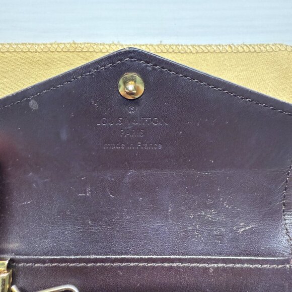 Louis Vuitton Vernis Monogram  6 Key Holder - Amarante